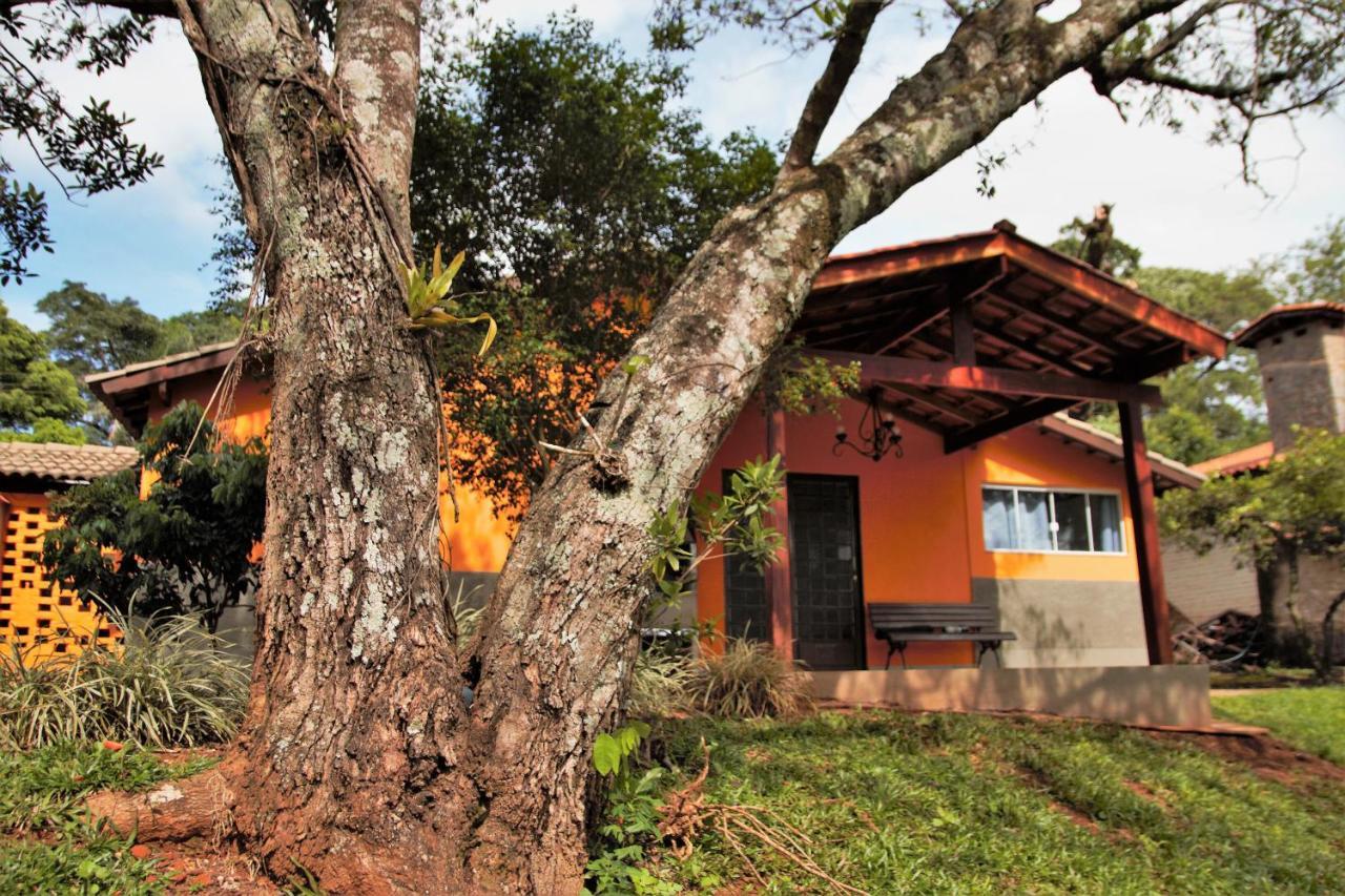 Chale Bosque Do Barreiro Villa Araxá Екстериор снимка
