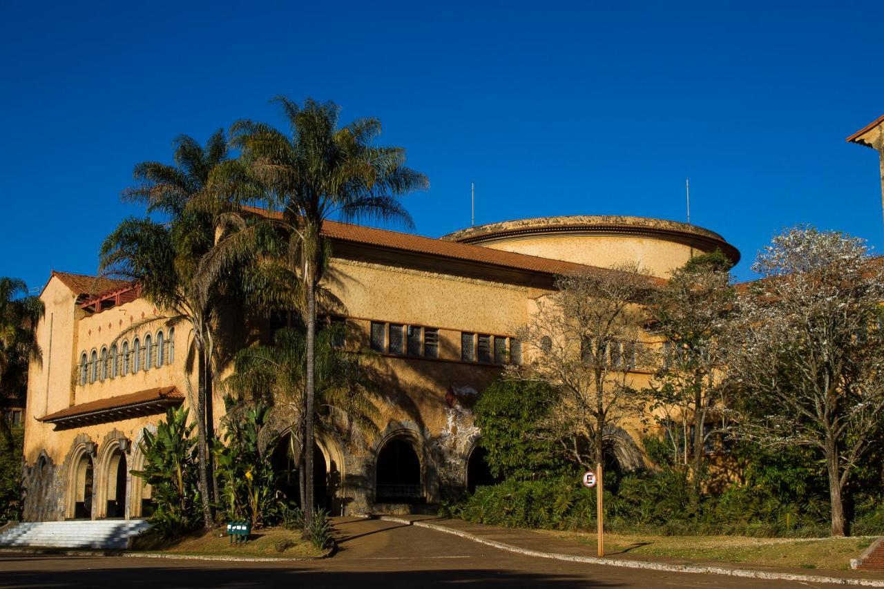 Chale Bosque Do Barreiro Villa Araxá Екстериор снимка